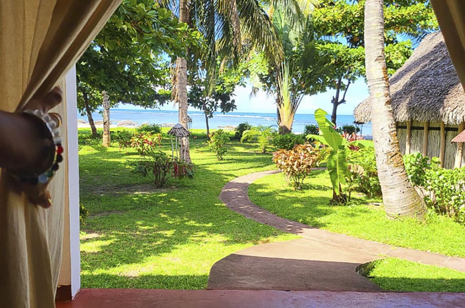 hotel la pirogue in mahambo